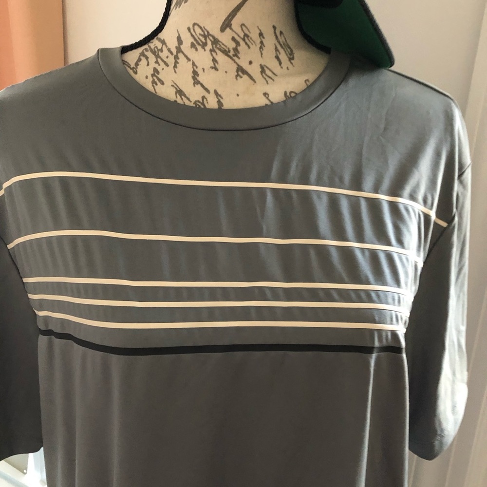 VINEYARD VINE MENS PERFORMANCE TOP